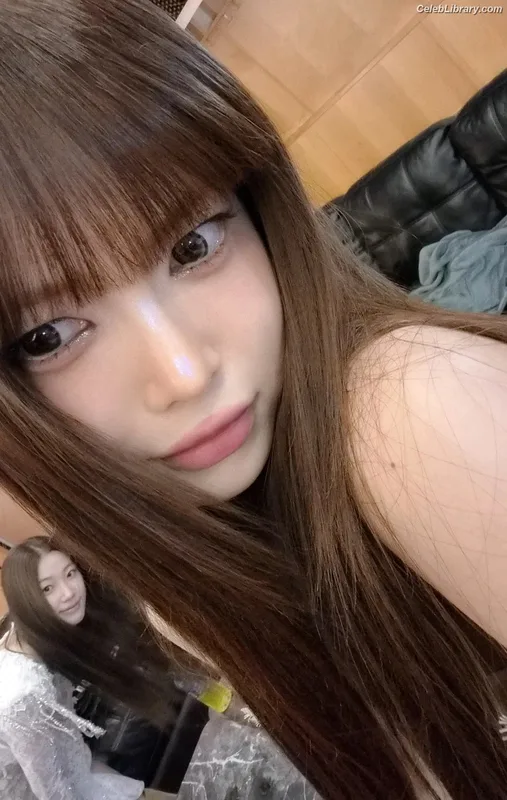 Hong Eunchae 홍은채 LESSERAFIM photo 7 of 992