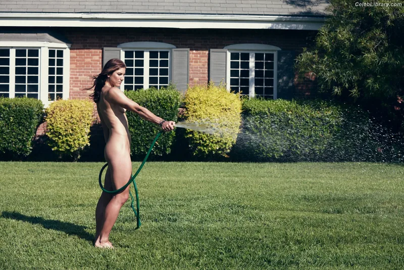 Hope Solo photo 4 of 56