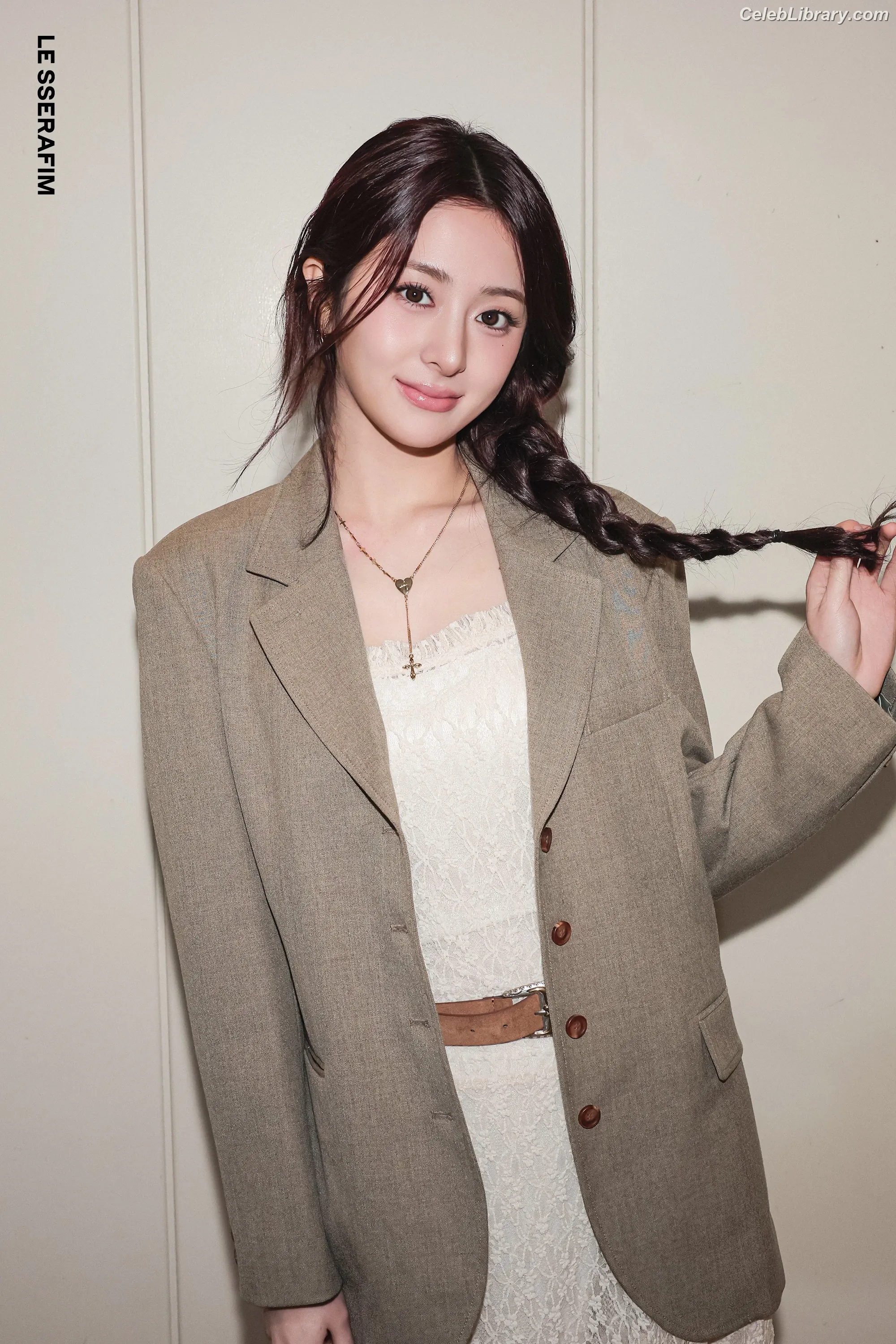 Huh Yunjin 허윤진  LESSERAFIM photo 13 of 252