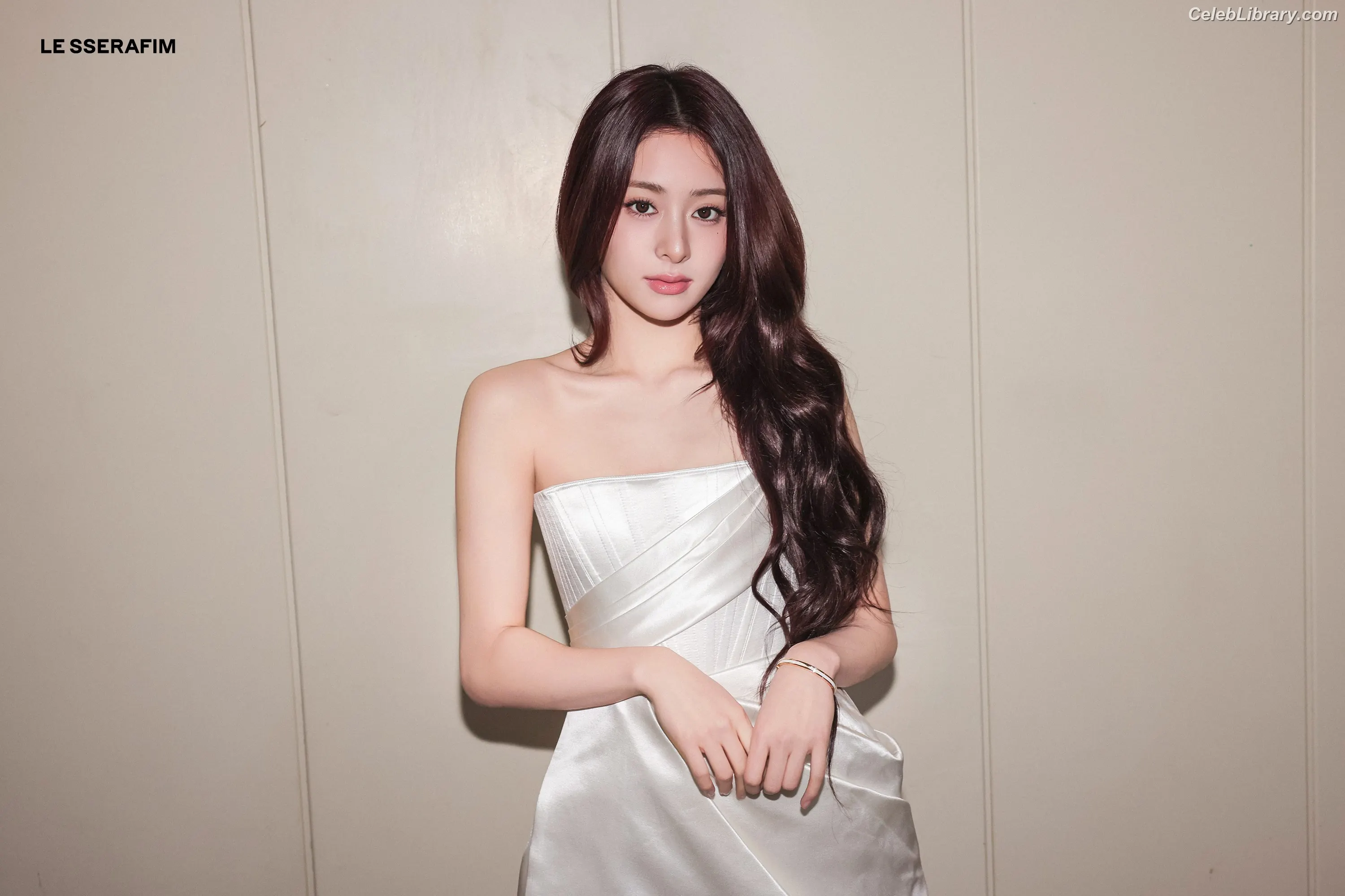Huh Yunjin 허윤진  LESSERAFIM photo 19 of 252