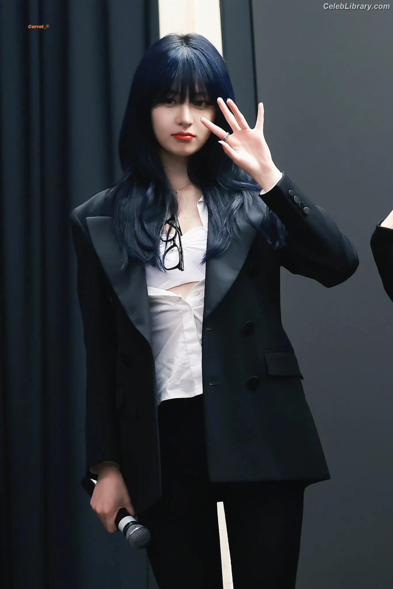 Huh Yunjin 허윤진  LESSERAFIM photo 23 of 252