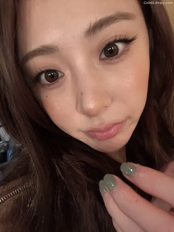 Huh Yunjin 허윤진  LESSERAFIM photo 14 of 253