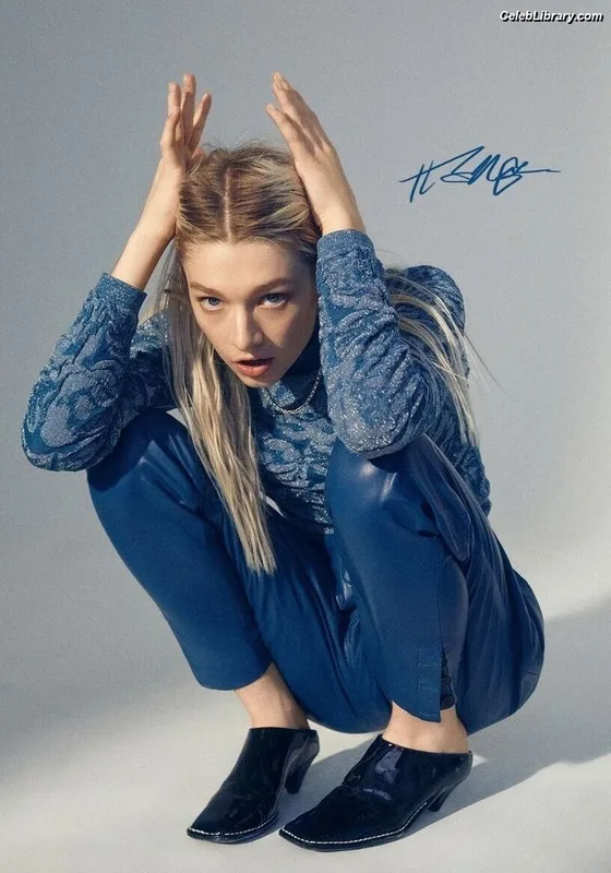 Hunter Schafer photo 20 of 46