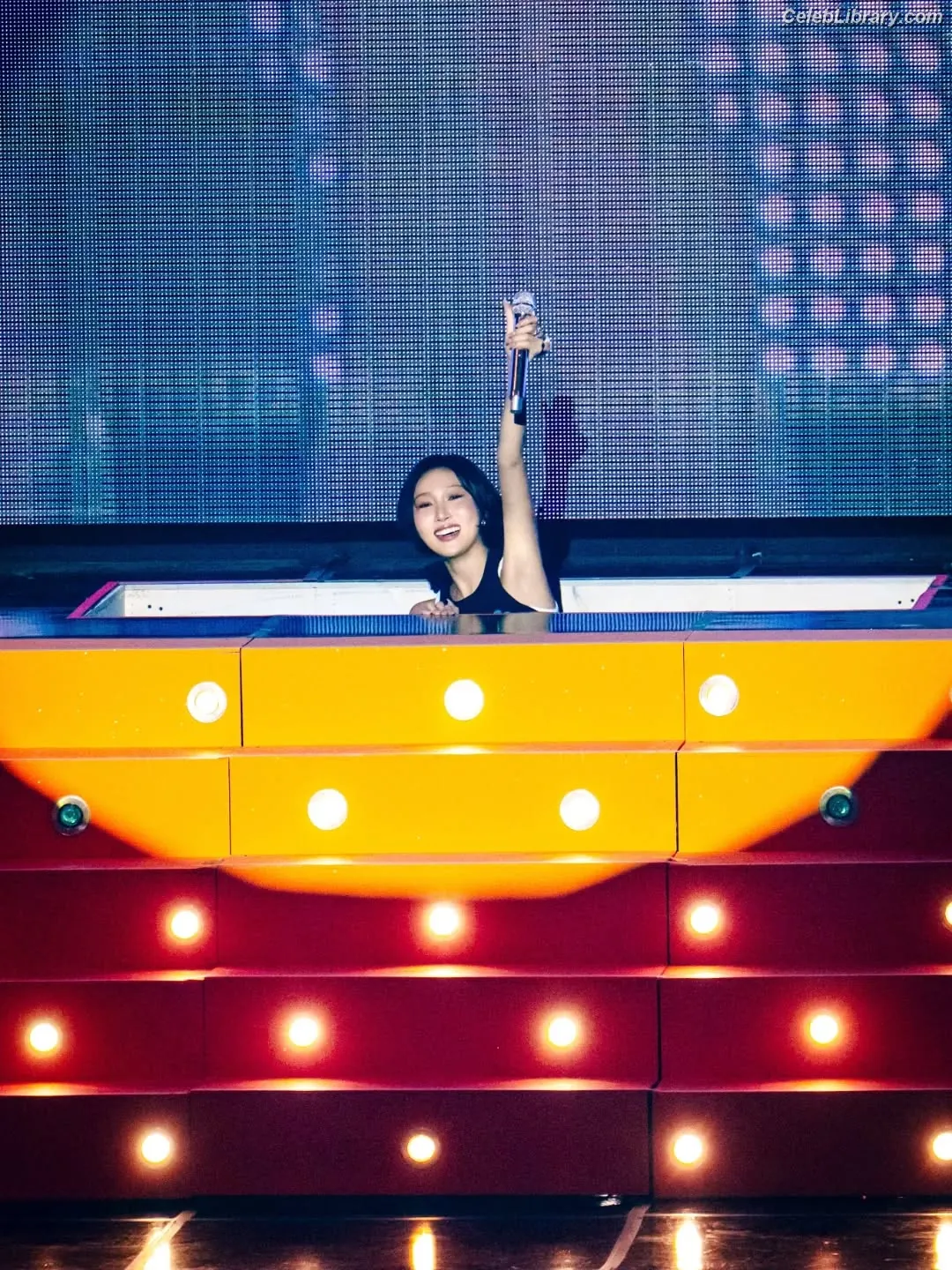 HWASA photo 8 of 468