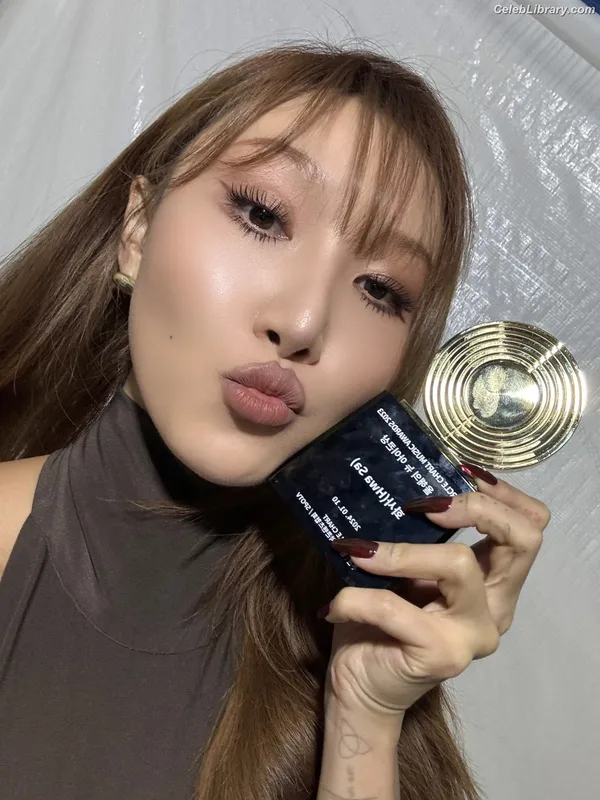 HWASA photo 6 of 469
