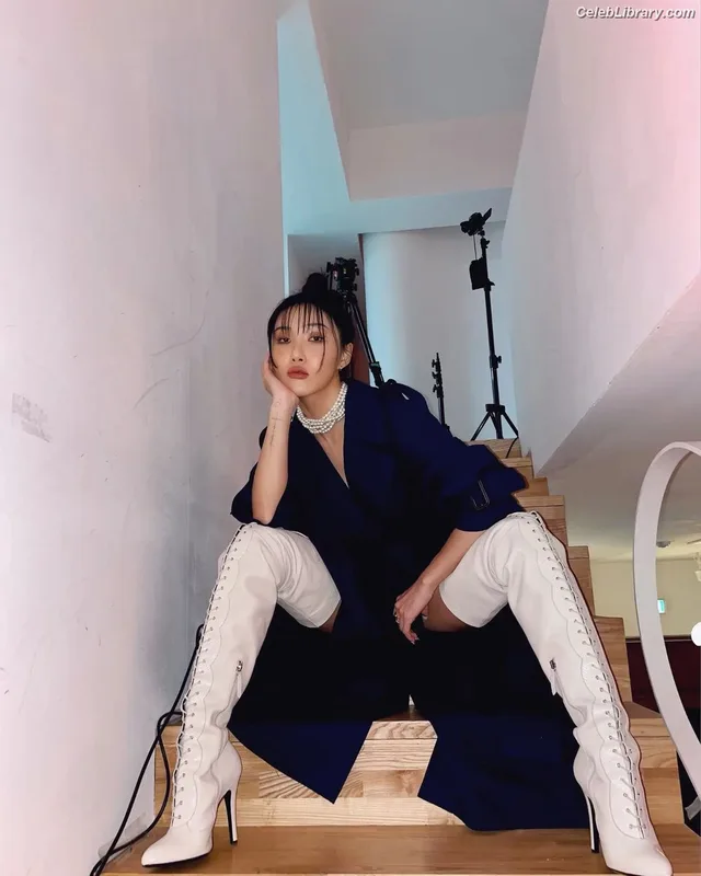 HWASA photo 8 of 469