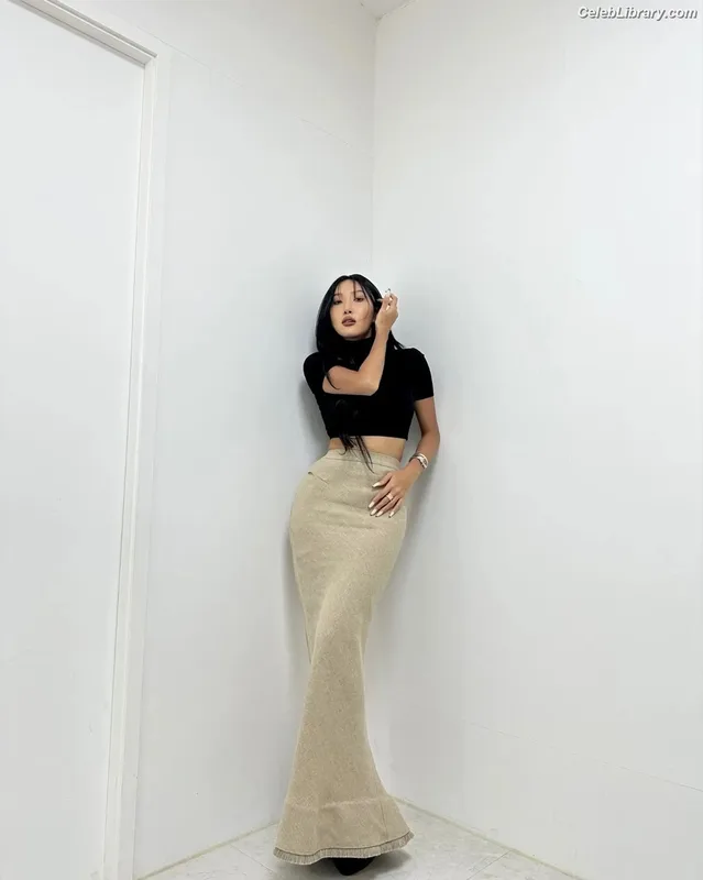 HWASA photo 19 of 469