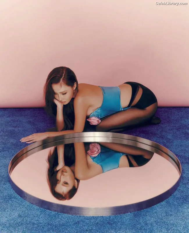 HWASA photo 17 of 469