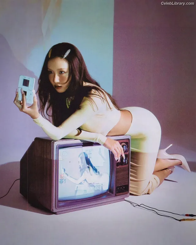 HWASA photo 12 of 469