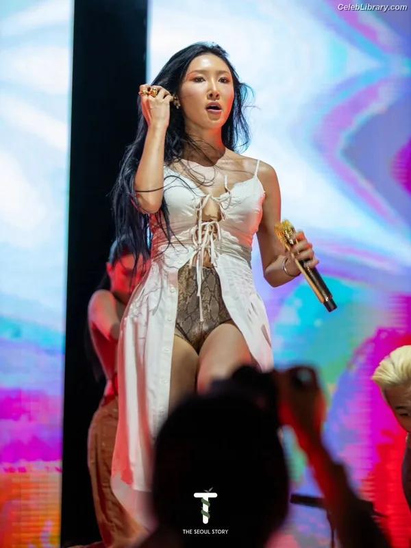 HWASA photo 7 of 469
