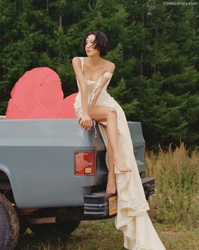 HWASA photo 21 of 469