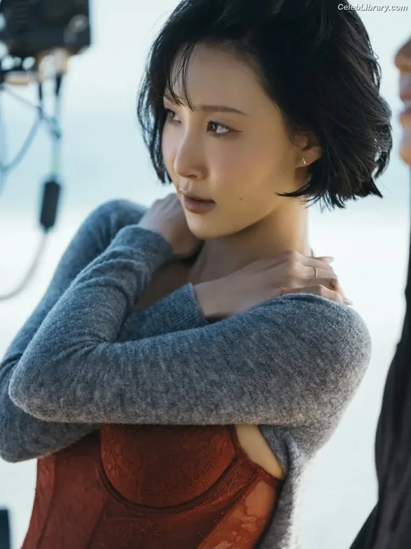 HWASA photo 24 of 469
