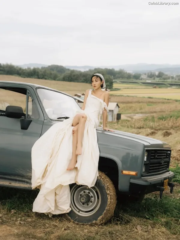 HWASA photo 13 of 469