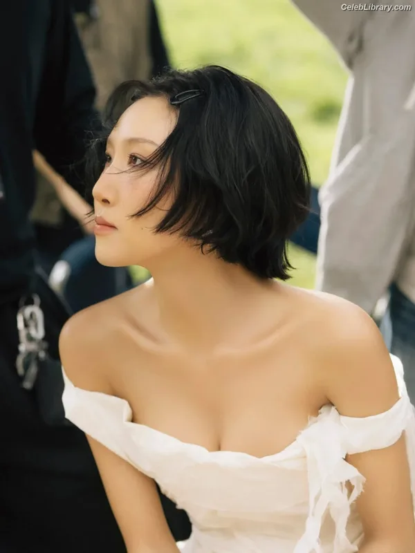 HWASA photo 23 of 469