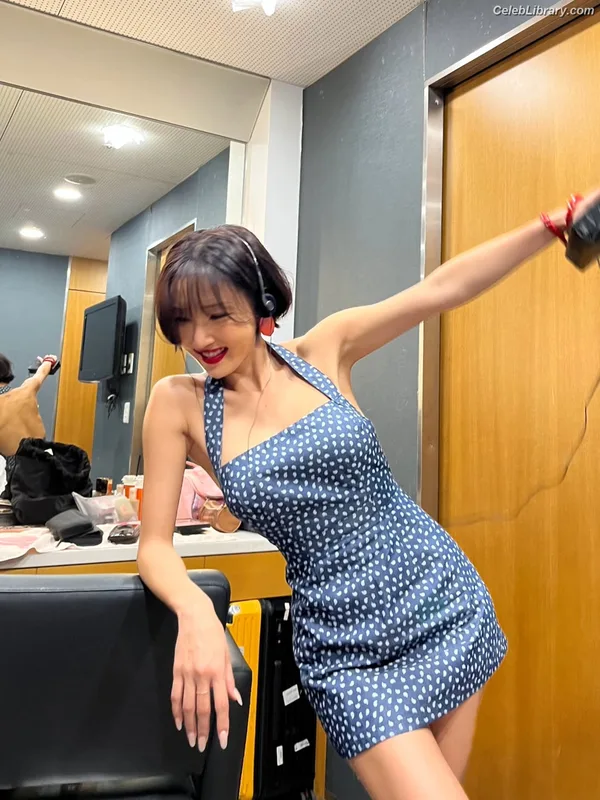 HWASA photo 4 of 469