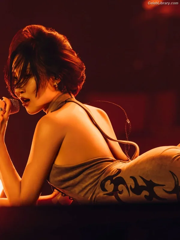 HWASA photo 21 of 469