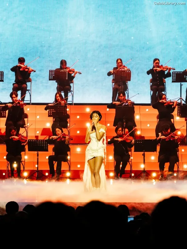 HWASA photo 4 of 469