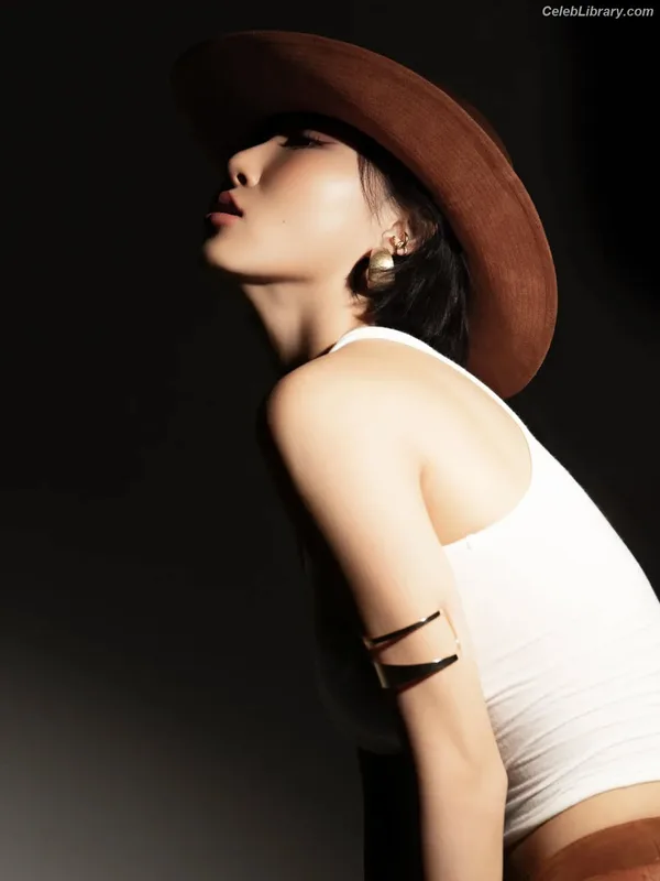 HWASA photo 18 of 469