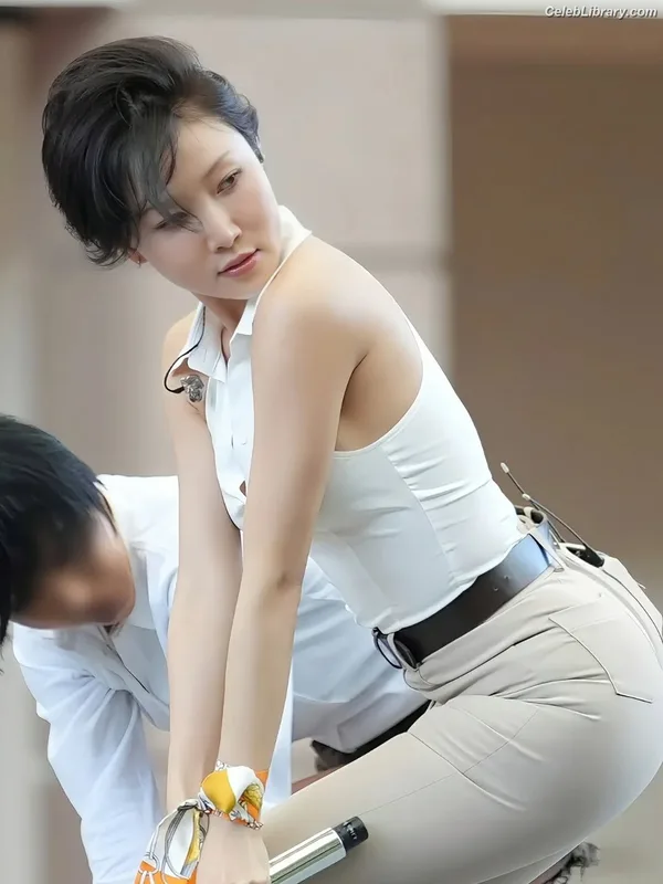 HWASA photo 11 of 469