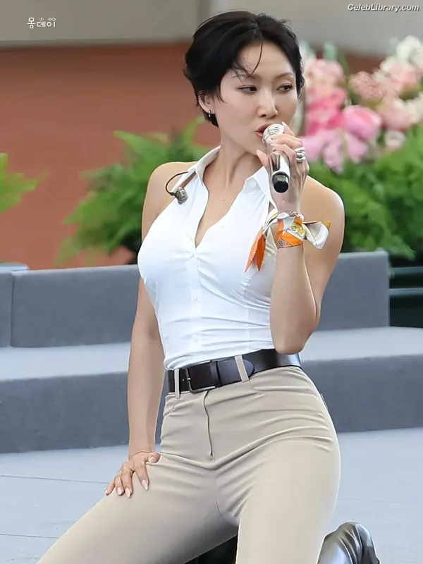 HWASA photo 17 of 469