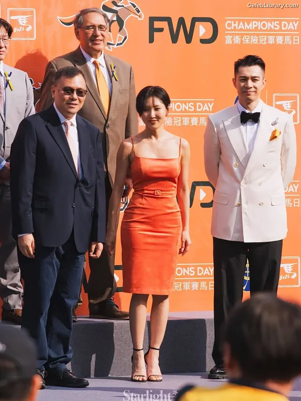 HWASA photo 2 of 469