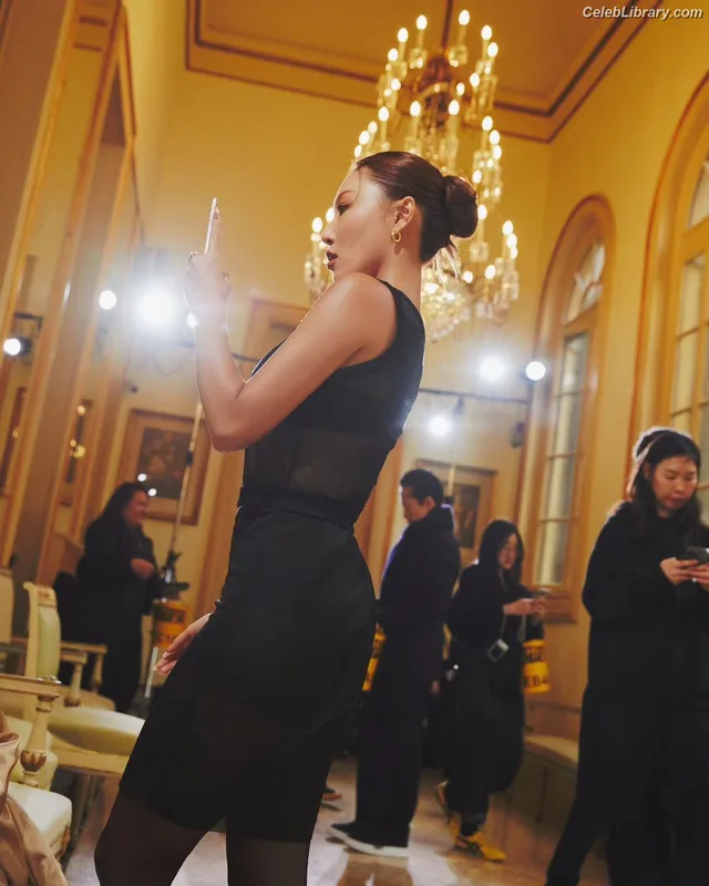 HWASA photo 12 of 469
