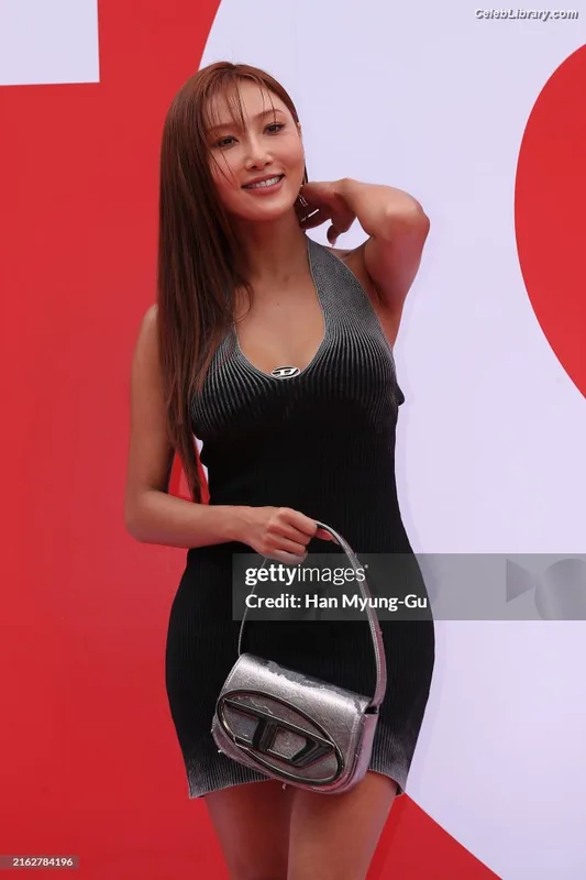 HWASA photo 18 of 469