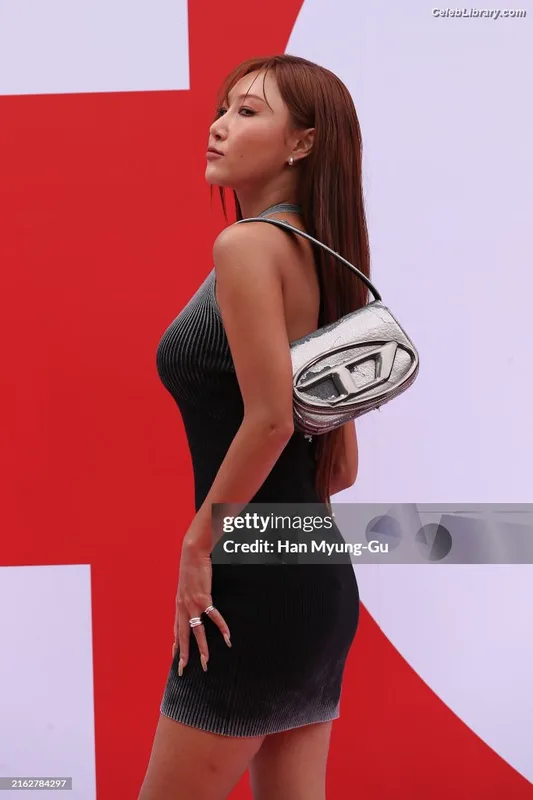 HWASA photo 3 of 469