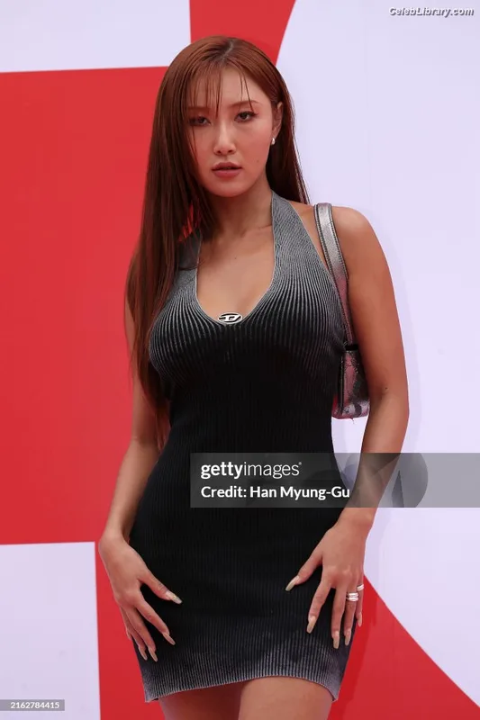 HWASA photo 8 of 469