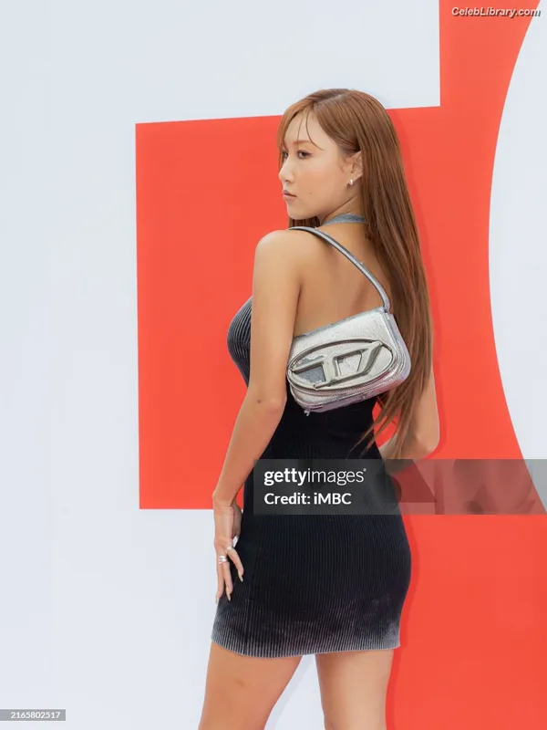 HWASA photo 12 of 469