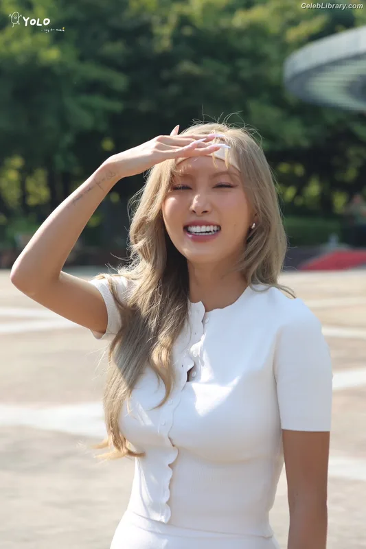 HWASA photo 24 of 469