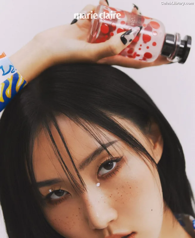HWASA photo 1 of 469