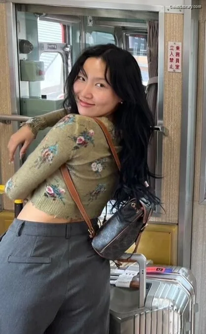 HWASA photo 1 of 469