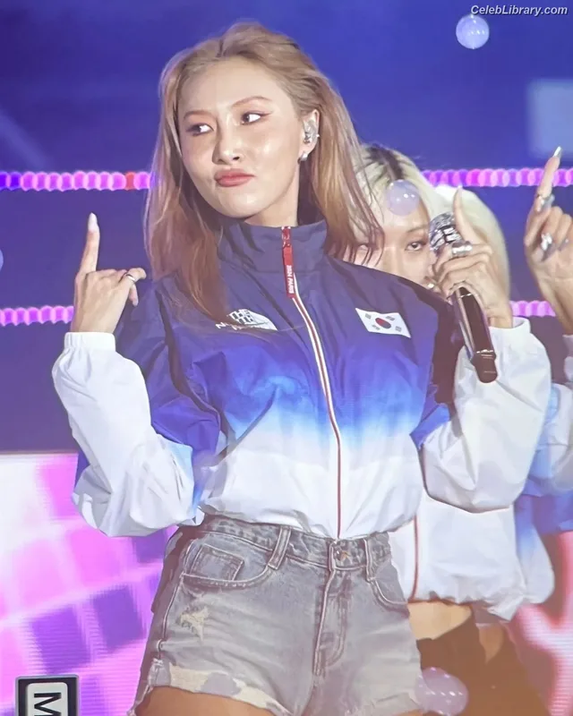 HWASA photo 20 of 469