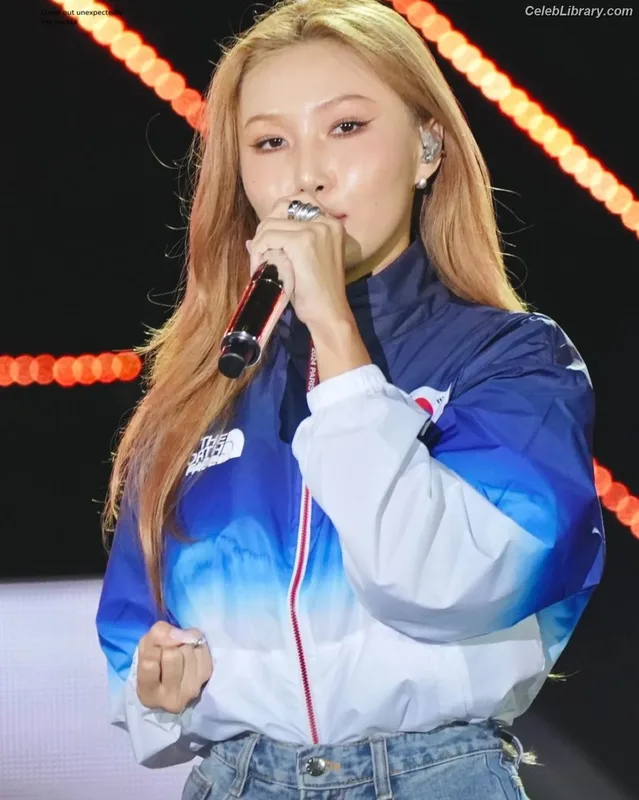 HWASA photo 4 of 469