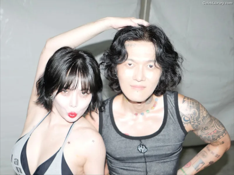 HyunA - Kim Hyun-ah photo 21 of 38