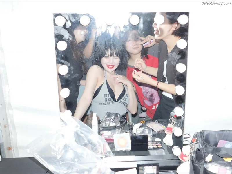 HyunA - Kim Hyun-ah photo 22 of 38