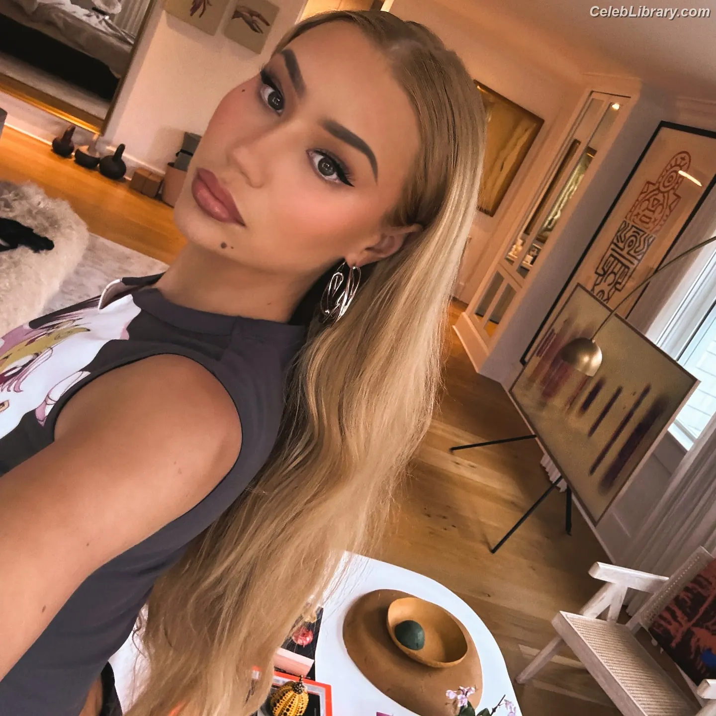 Iggy Azalea photo 7 of 768