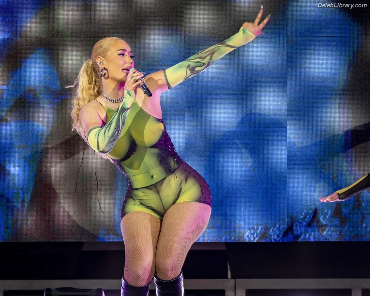 Iggy Azalea photo 24 of 768