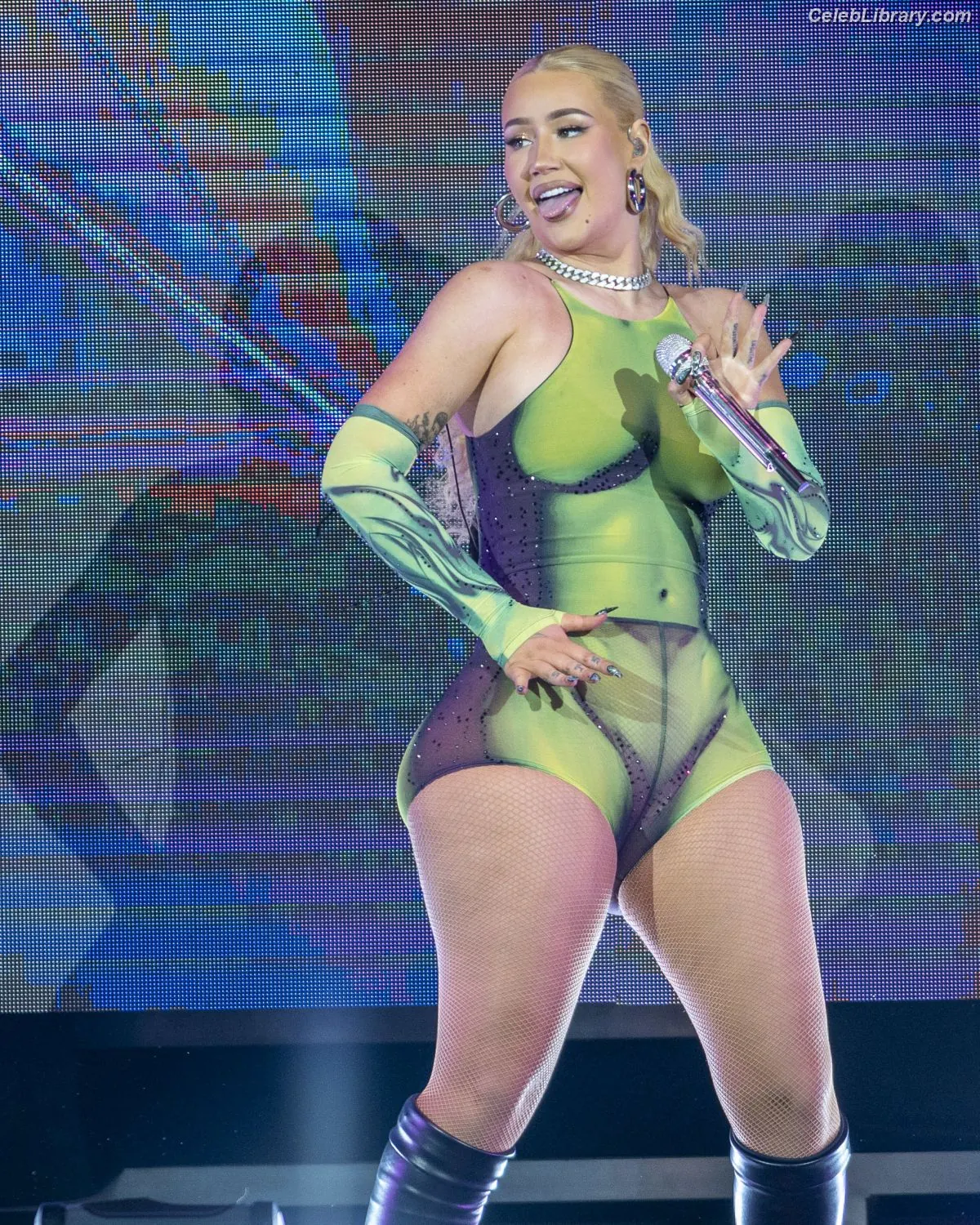 Iggy Azalea photo 1 of 768