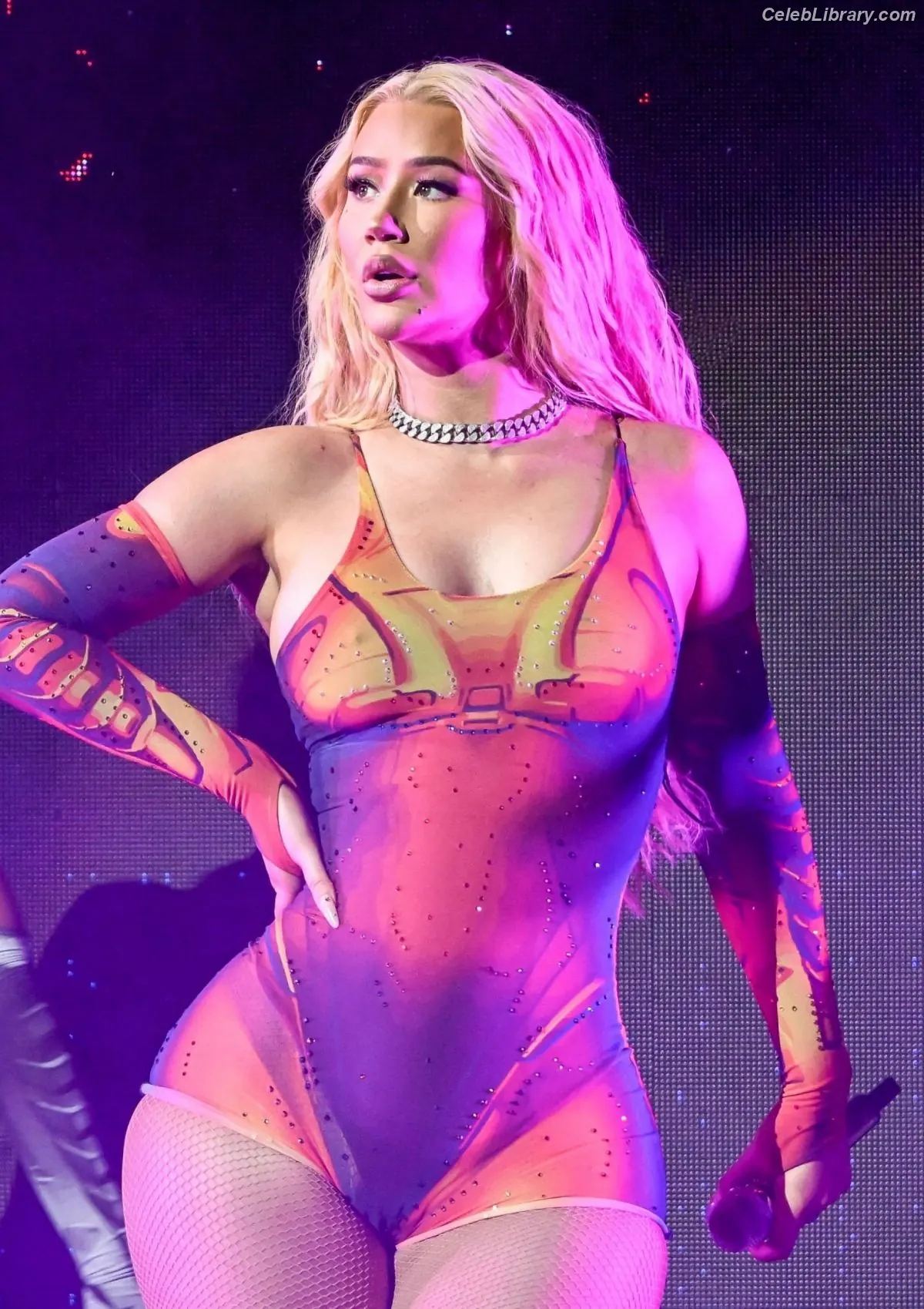 Iggy Azalea photo 5 of 768
