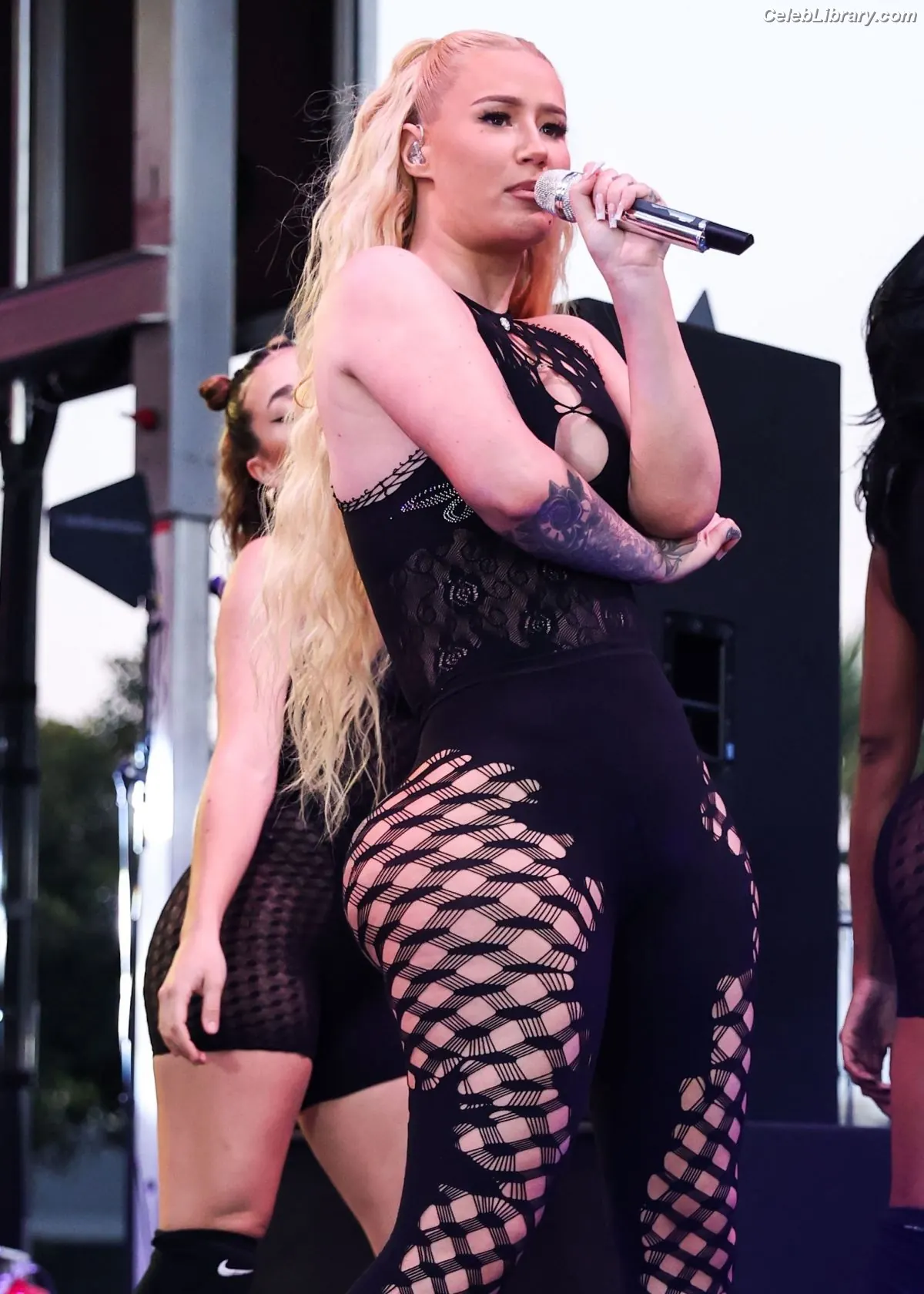 Iggy Azalea photo 12 of 768