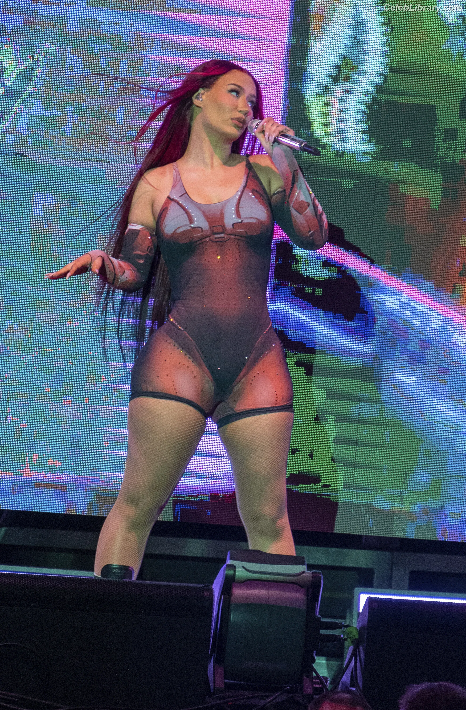 Iggy Azalea photo 5 of 768