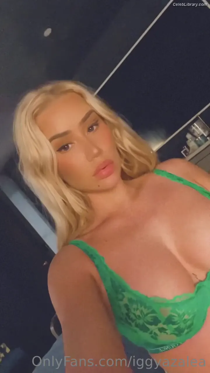 Iggy Azalea photo 21 of 768