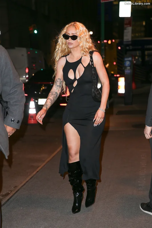 Iggy Azalea photo 6 of 757