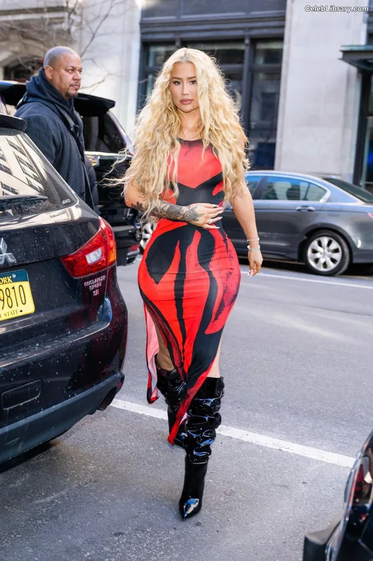 Iggy Azalea photo 5 of 757