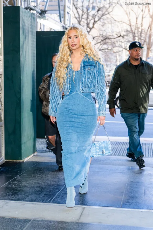 Iggy Azalea photo 11 of 757