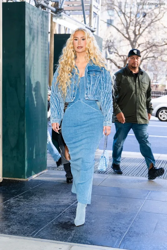 Iggy Azalea photo 14 of 757