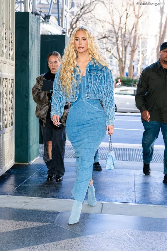 Iggy Azalea photo 16 of 757