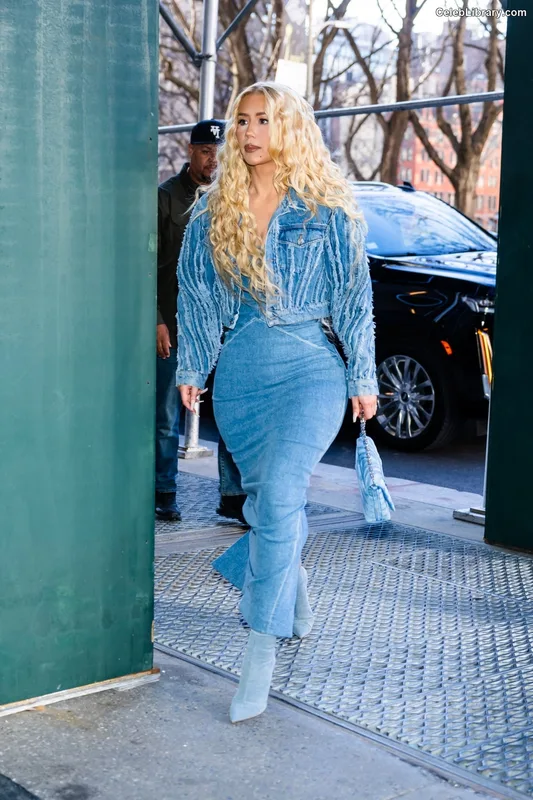 Iggy Azalea photo 18 of 757